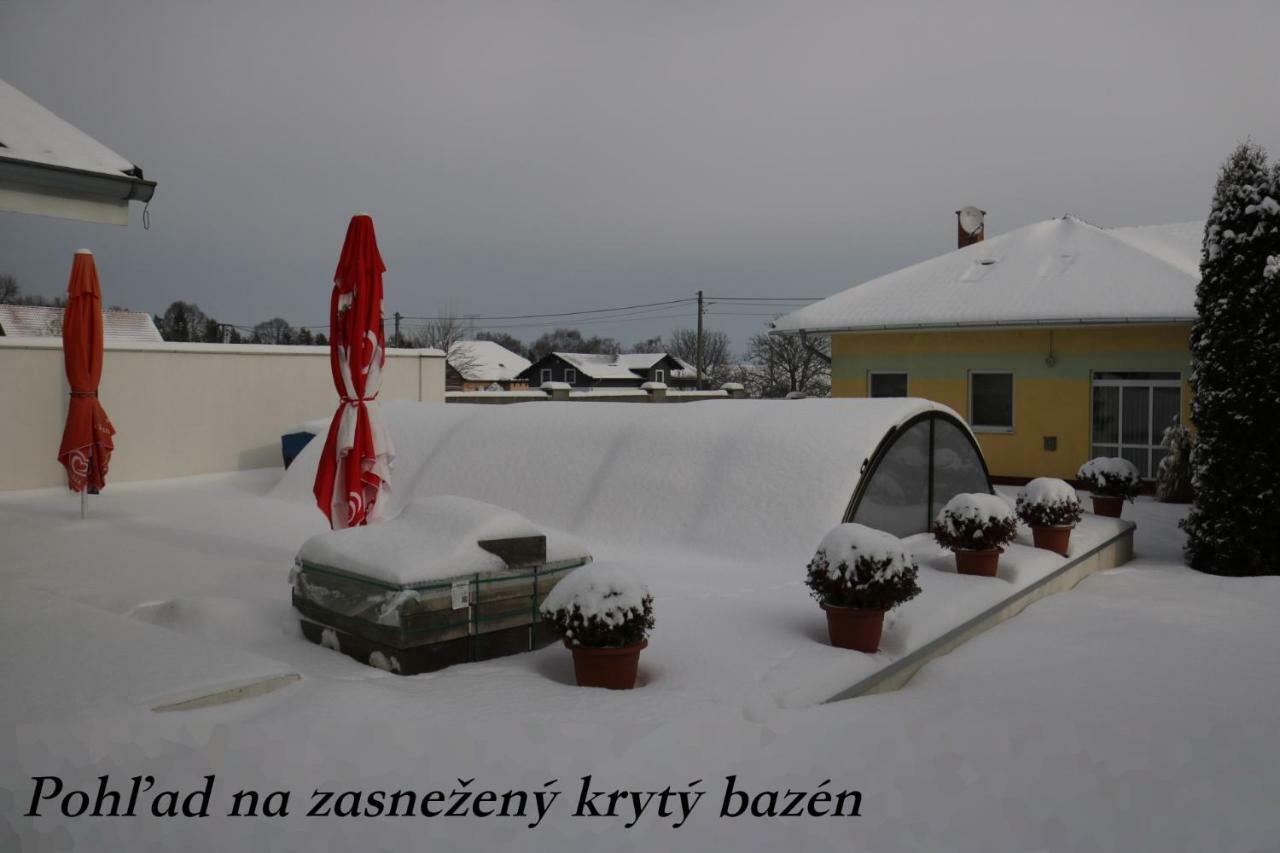 Bungalovy Classic Podhájska Esterno foto